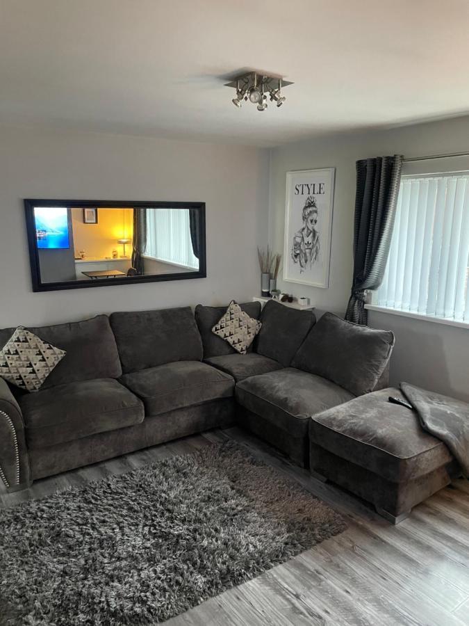 Fantastic Full 3 Bedroom Modern Apartment 벨파스트 외부 사진
